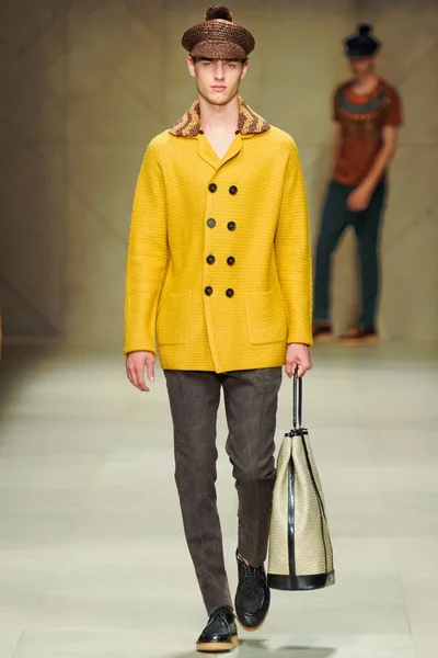 Look 33